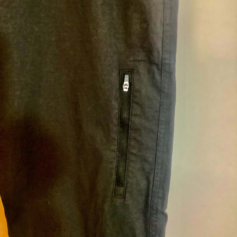 Vuori Charcoal Straight Leg Women's Pants - Picture 5 of 12